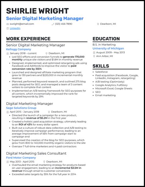 Senior Digital Experience Manager .